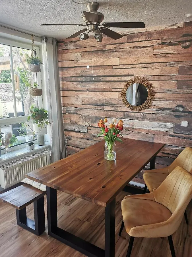 Grune Lichtreiche Wohnung Mit Dachterasse Kaufering 0*,